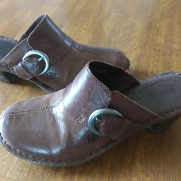BORN Clogs - Picture 3 of 5